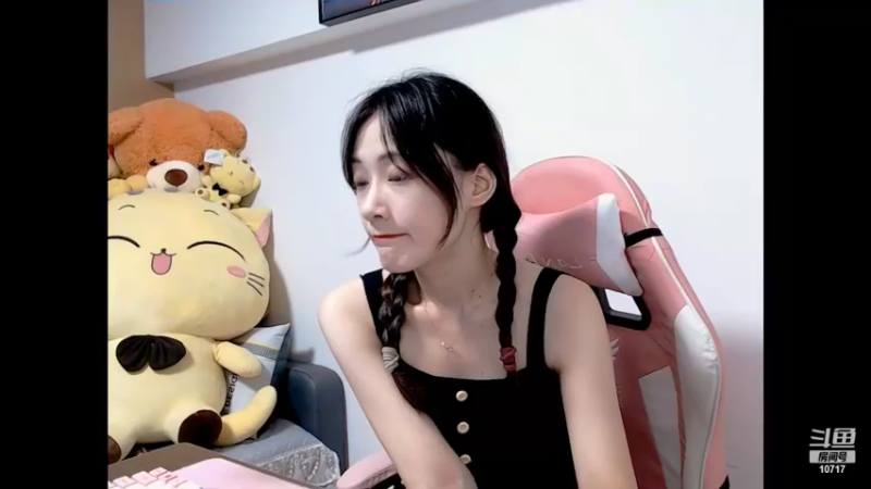 【2022-09-21 18点场】传情小小：小鹿：麻花辫的小姑娘~