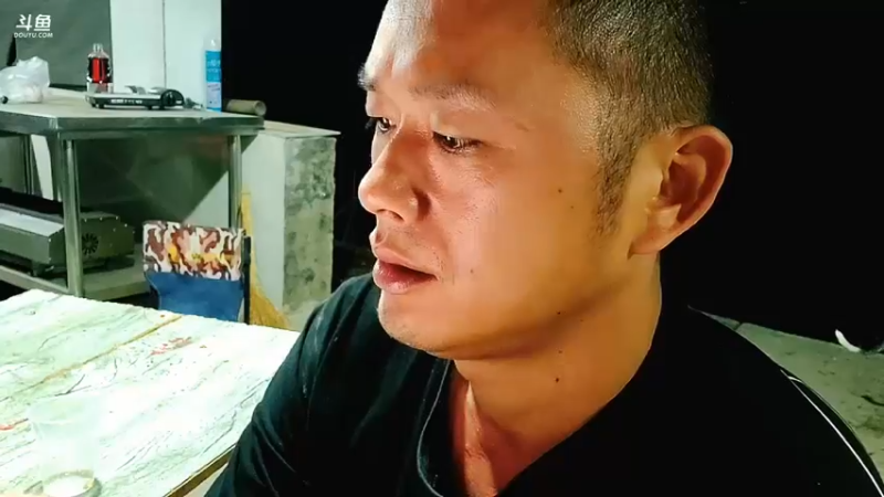 【2022-09-23 19点场】洪湖小肖：晚上9点星势力看跳舞哈