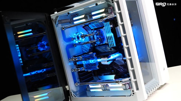 BRO私人定制-海盗船680X-白色分体水冷方案展示分享