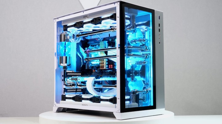 BRO私人定制-联立011-AMD白蓝主机分体式水冷方案展示