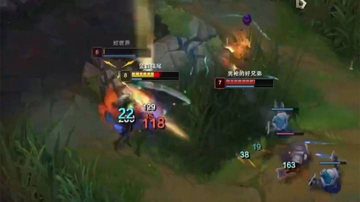 恶霸提莫：提莫的被动有多厉害，额外增加百分之40的攻速，以一敌二不在话下