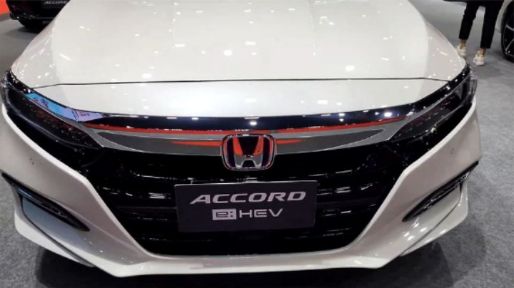 2022年本田雅阁2.0 eHEV CVT ，里外实拍，本田的电动你考虑吗？