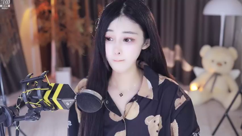 【2022-10-01 21点场】苏小懒38D：❤呆萌懒妹无敌射手嘎嘎下饭