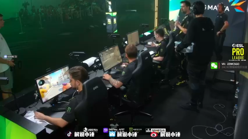 【2022-10-01 01点场】CSGO解说伟伟：NAVI VS G2 BO3