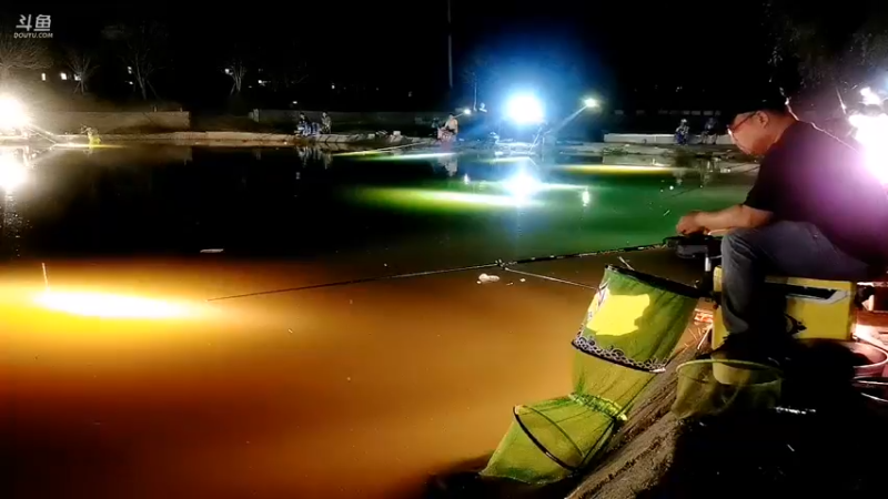 【2022-10-02 19点场】中华户外钓鱼：水库钓鱼岛