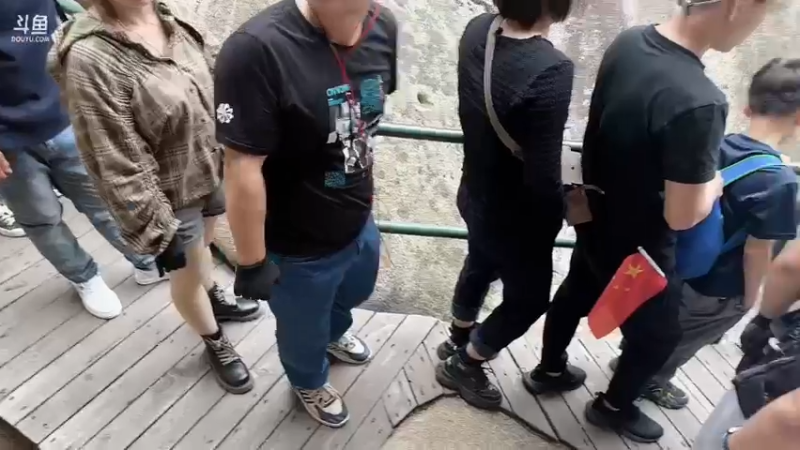 【2022-10-01 12点场】硬汉哥孙士彧：昆特牌之家，国庆节快乐