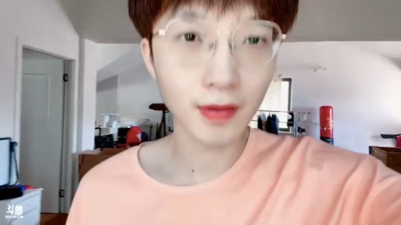 【2022-10-03 12点场】落叶听松：出门在外随便玩玩