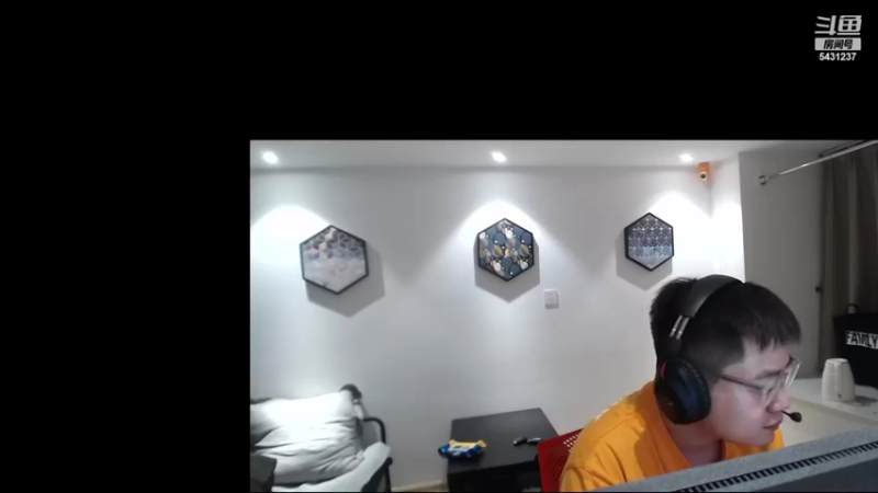 【2022-10-03 02点场】067QAQ：不摆烂不偷懒不躺平,加油干！666