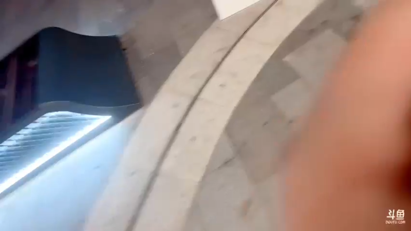 【2022-10-03 19点场】主播阿郎：320155每天给你添点堵