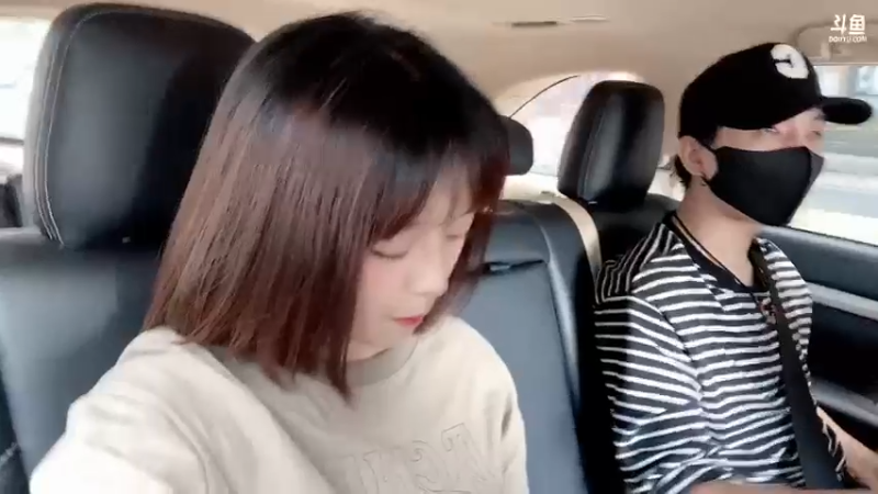 【2022-10-02 14点场】douyu小漠：重庆户外day3动漫展！