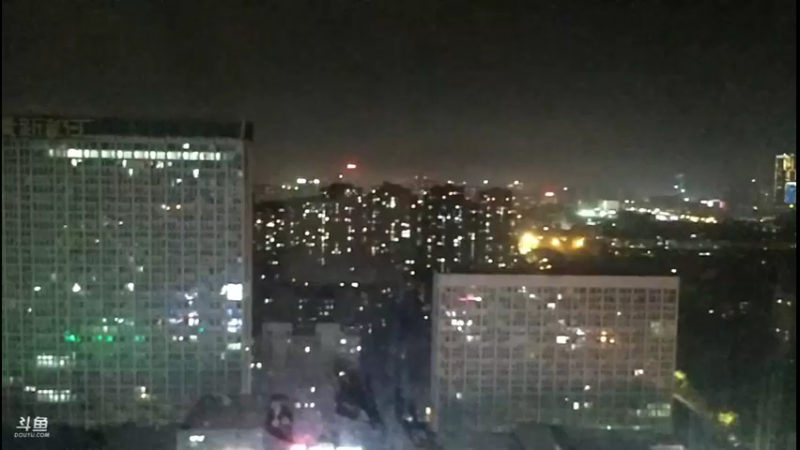 【2022-09-28 20点场】Z火炎炎123：在家办公的摄像头