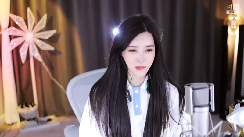 【2022-10-05 02点场】喵小莎：下午两点。晚上10.30，