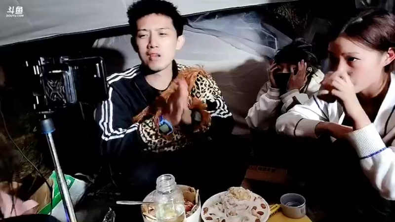 【2022-10-05 00点场】洪湖小肖：《盲盒求生》第3天