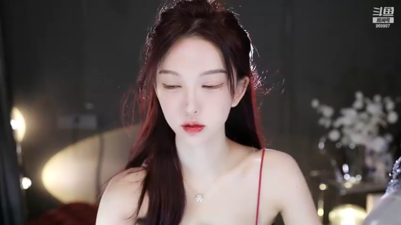 【2022-10-05 21点场】南妹儿呀：有幸被照亮 也想成为光