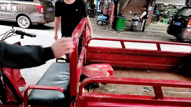 【2022-10-06 13点场】川味箩卜：户外极限男团拉练~