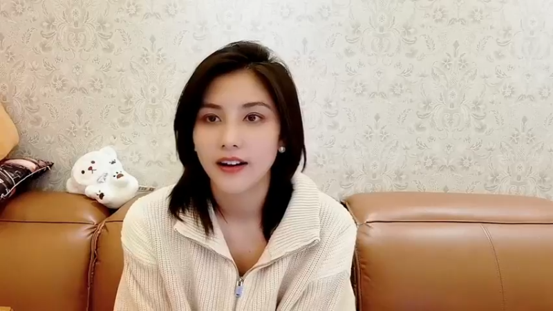 【2022-10-06 20点场】我是唐菲：回来啦 晚上六点见呀