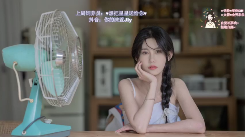 【2022-10-06 18点场】憨批姐姐沫萱：【你大姨】打打游戏吧~