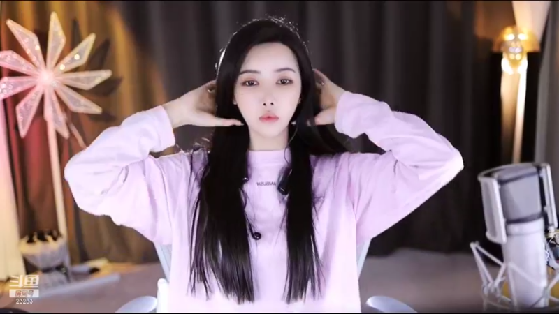 【2022-10-06 22点场】喵小莎：下午两点。晚上10.30，