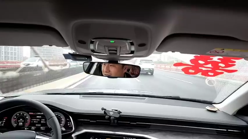 【2022-10-06 14点场】叶子户外：祝我兔宝新婚快乐。