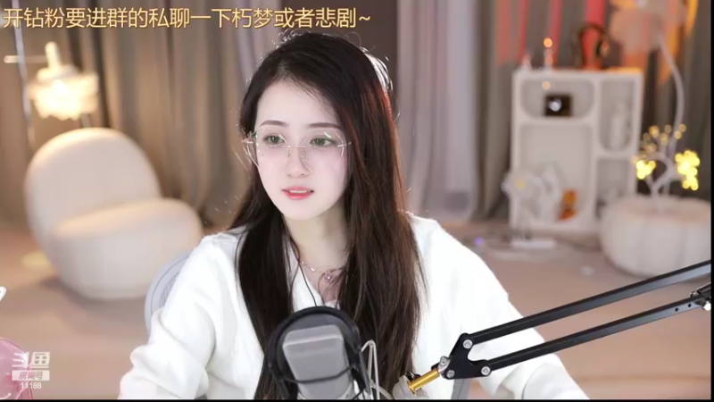 【2022-10-08 02点场】阿梨small：清纯女大学生回来了！
