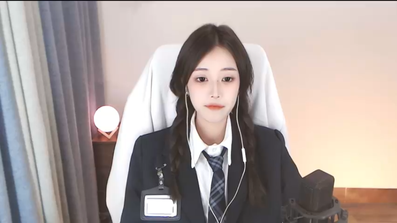 【2022-10-09 20点场】熊抱ovo：熊cute：顶级枪女