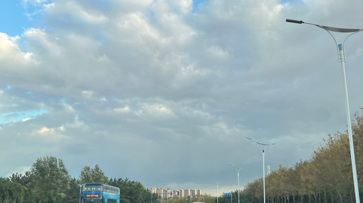 221009