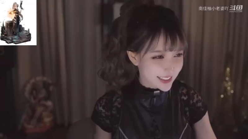 米娜：好漂亮的cosplay