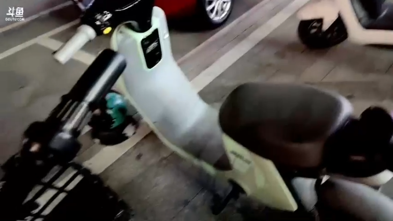 【2022-10-11 20点场】douyu小漠：听说高手都在一区！！！