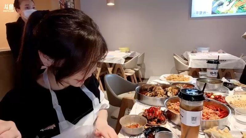 【2022-10-12 00点场】叶知秋Vanessa：赶车回上海 晚点播 钻石双倍