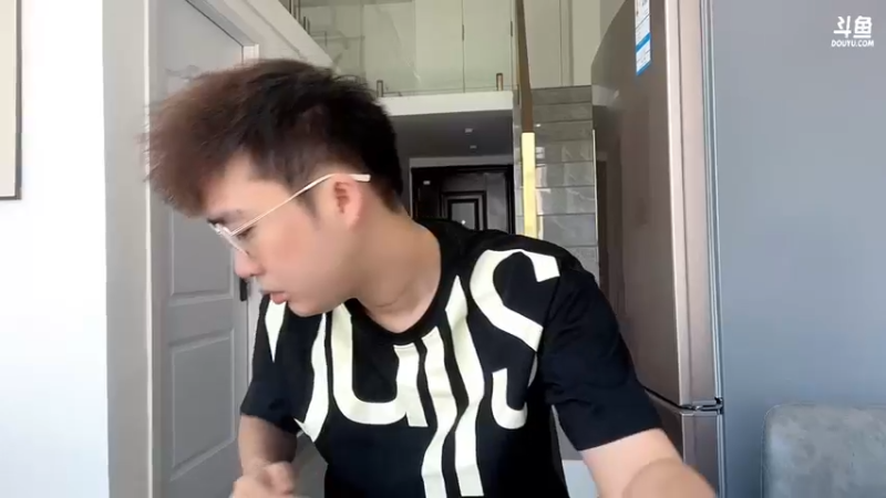 【2022-10-12 13点场】别问问就黑皮：【小奶团】一派胡言~