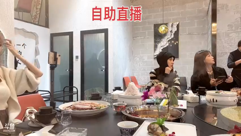 【2022-10-11 19点场】果冻cc007：世间所有的相遇都是久别重逢呀~
