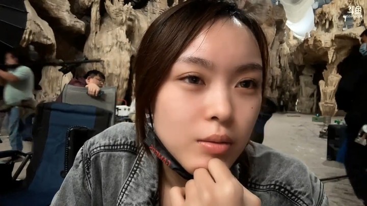 呆妹儿要拍最后一出戏，大家说拍一天30万，等一天都行