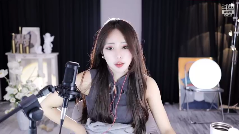 【2022-10-15 01点场】赛文柒Seven：【7:30】今天是二台小姐姐~