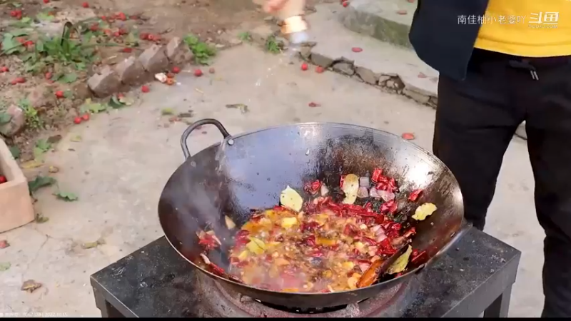 美食1苗大东2