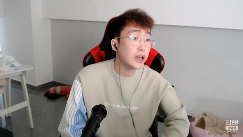 【2022-10-15 17点场】别问问就黑皮：【小奶团】双倍亲密度啦~