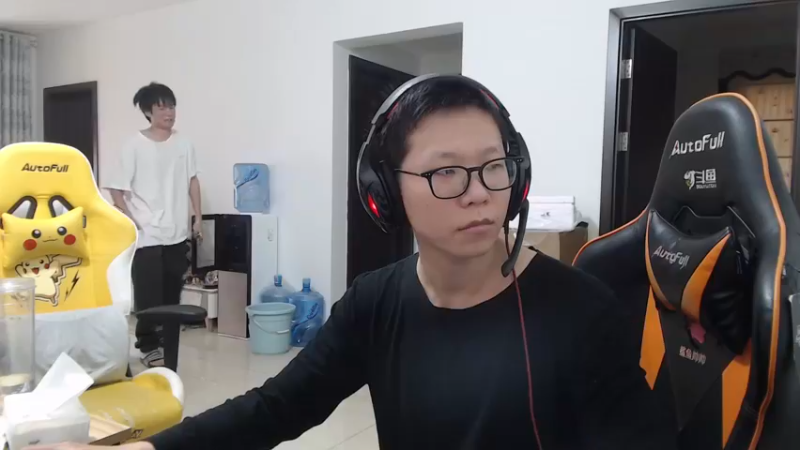 【2022-10-18 10点场】余小C真的很强：余小C：小目标，冲个千分王者！