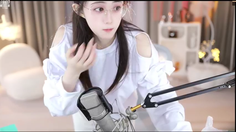 【2022-10-18 14点场】阿梨small：清纯女大学生回来啦！