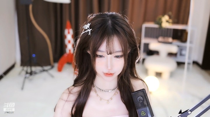 小童酱一大早就直播了，真是勤快啊