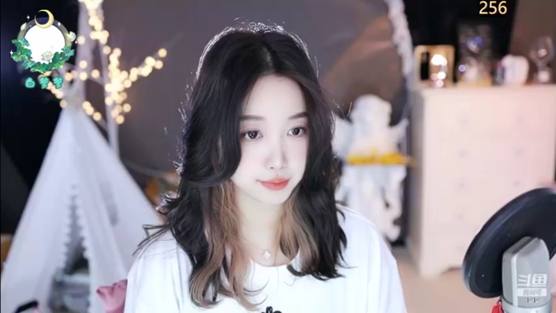 【2022-10-20 14点场】小肉球阿：爱笑的女孩运气不会差~~