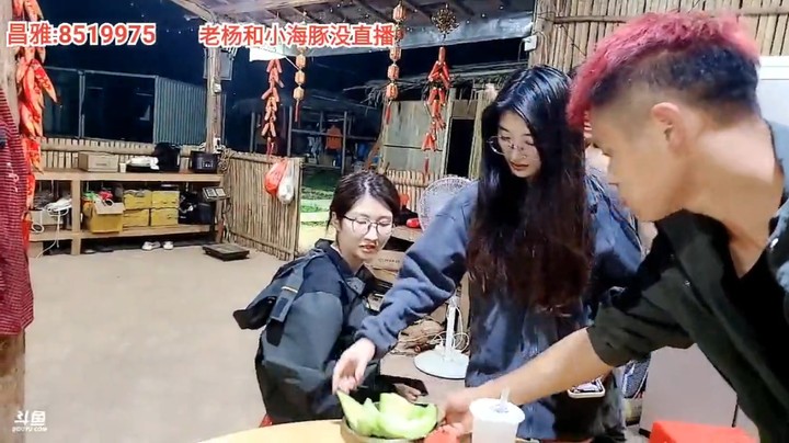 大家都感叹表弟藏的好，自己不出来都没人发现