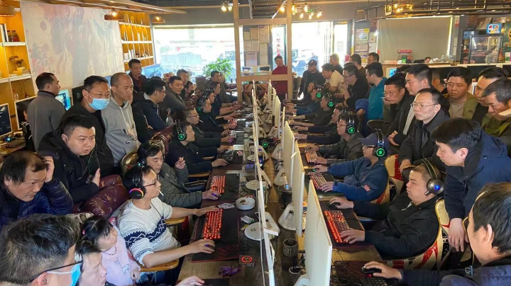 凤凰龙腾马超1vs3老鱼点点斗士