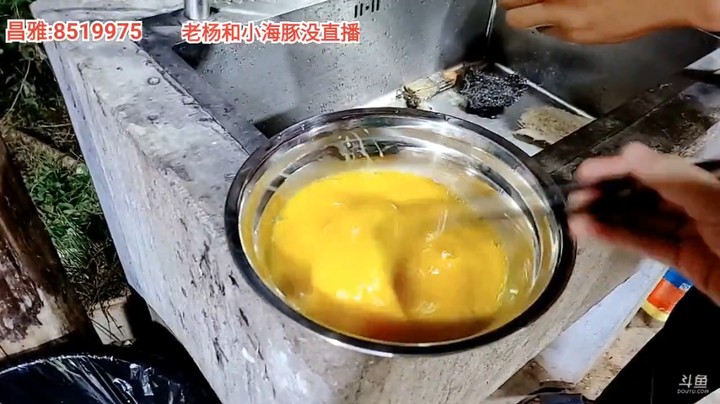 三娃不在，做菜只能靠浩哥了啊