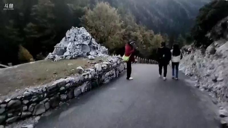 【2022-10-23 18点场】洪湖小肖：从你的全世界路过（稻城亚丁）day6