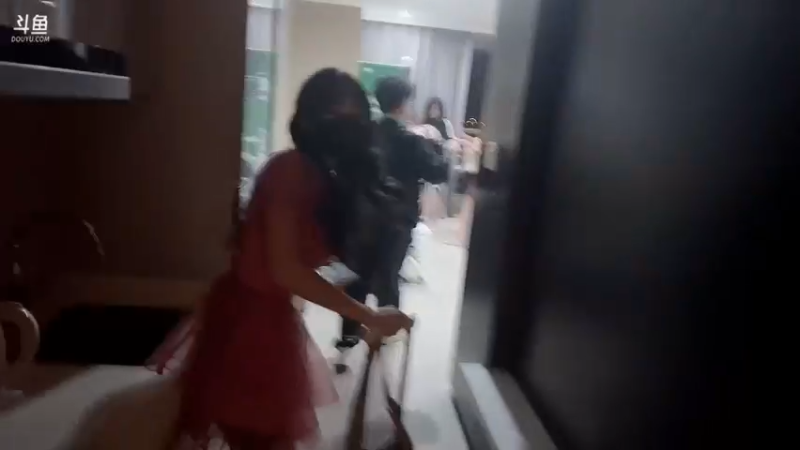 【2022-10-22 21点场】王纪超666：去三亚玩了，应该会户外