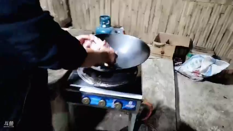 【2022-10-24 18点场】川味箩卜：[重庆·潼南]基地的生活~