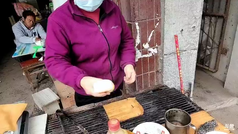 【2022-10-25 17点场】川味箩卜：[重庆·潼南]二狗的快乐生活~