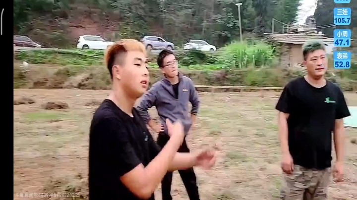 投篮比赛结束，思域哥也来小试身手，投中2个