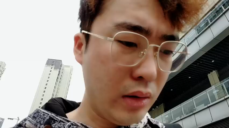 【2022-10-26 12点场】别问问就黑皮：12点 直播昂～