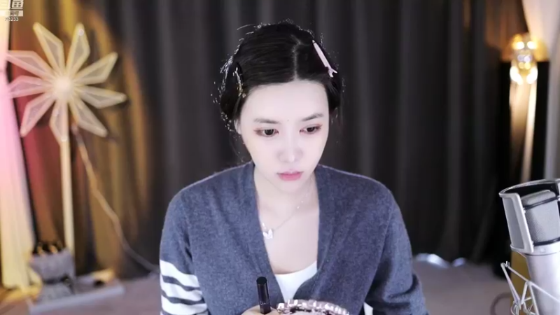 【2022-10-27 11点场】喵小莎：中午 11.30见 晚上10.30