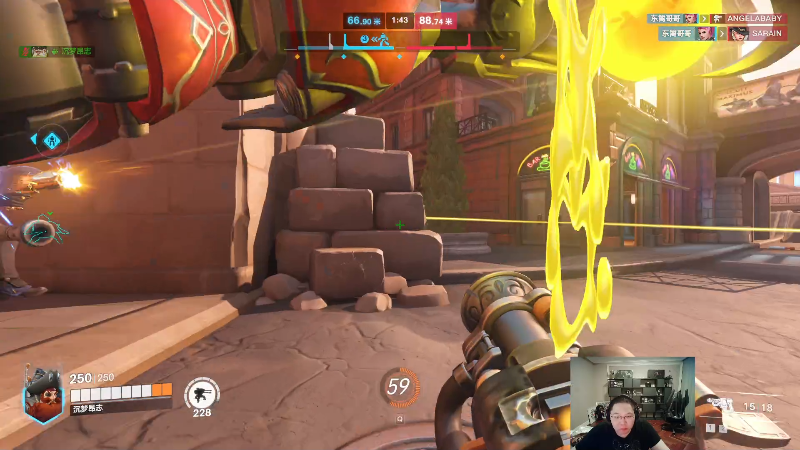 我在斗鱼看即将拥有人鱼线的PDD直播英雄联盟